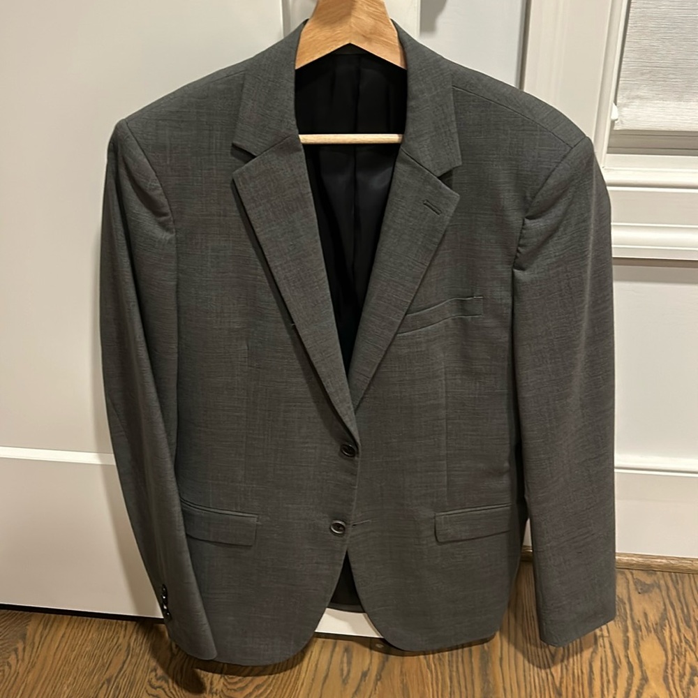 Men’s blazer jacket Theory 40R in excellent used condition.